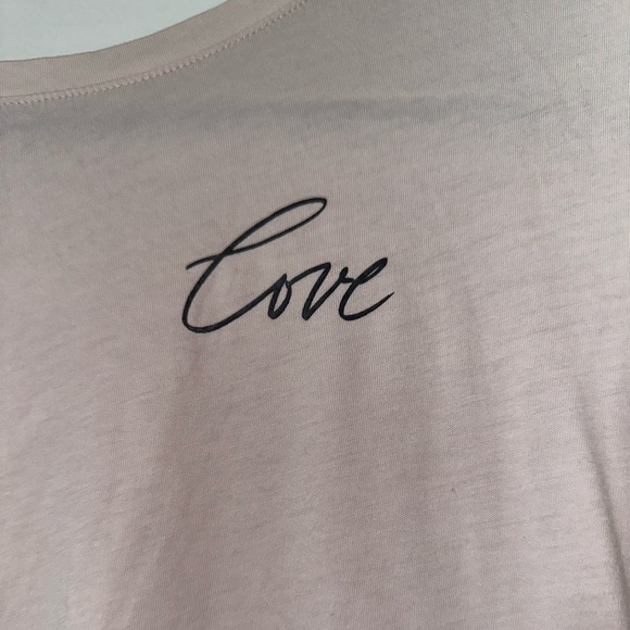 Victoria’s Secret White “Love” Graphic T-Shirt Minimal Script Tee Size M - Picture 5 of 7